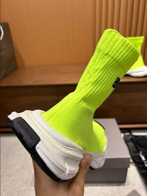 BALENCIAGA SPEED 3.0 SNEAKERS IN YELLOW – BB166 - Image 5