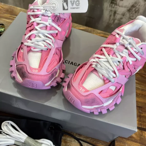 BALENCIAGA TRACK SNEAKERS – BB195 - Image 3