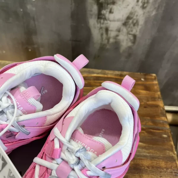 BALENCIAGA TRACK SNEAKERS – BB195 - Image 7