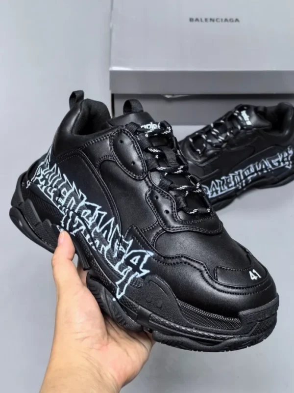 BALENCIAGA TRIPLE S SNEAKER DIY METAL IN BLACK/WHITE – BB231 - Image 3