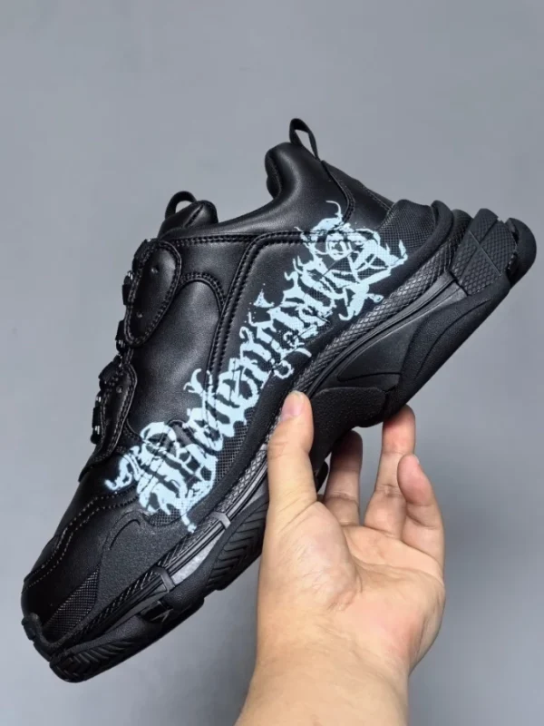 BALENCIAGA TRIPLE S SNEAKER DIY METAL IN BLACK/WHITE – BB231 - Image 4