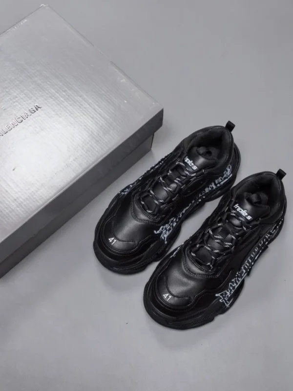 BALENCIAGA TRIPLE S SNEAKER DIY METAL IN BLACK/WHITE – BB231 - Image 5