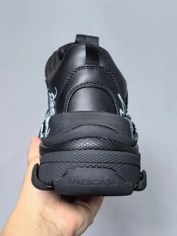 BALENCIAGA TRIPLE S SNEAKER DIY METAL IN BLACK/WHITE – BB231 - Image 7