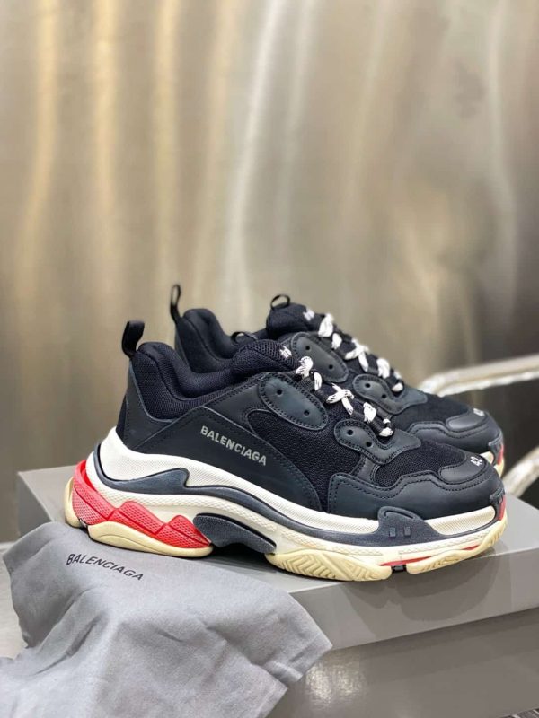 BALENCIAGA TRIPLE S TRAINERS – GG119 - Image 2