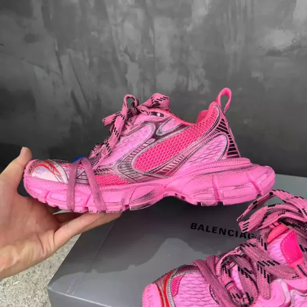 BALENCIAGA WOMEN’S 3XL SNEAKER – BB154 - Image 3