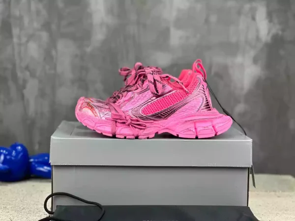 BALENCIAGA WOMEN’S 3XL SNEAKER – BB154 - Image 2