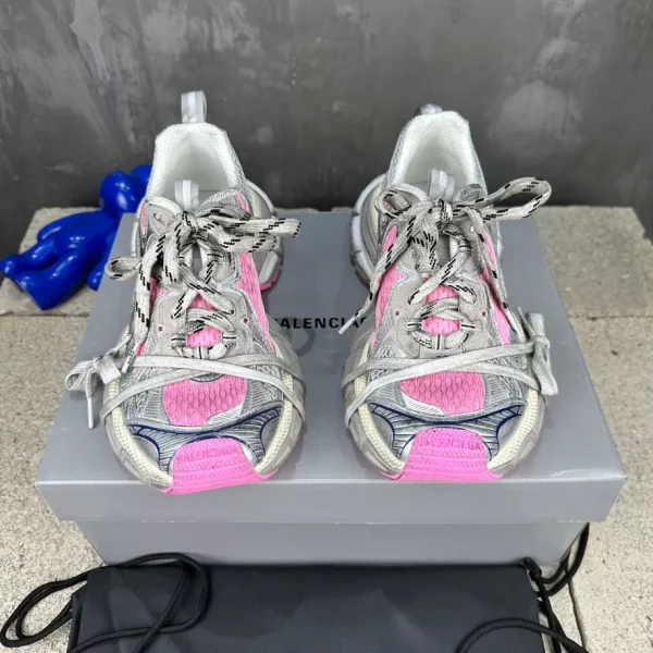 BALENCIAGA WOMEN’S 3XL SNEAKER – BB155 - Image 6