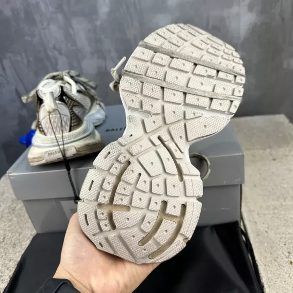 BALENCIAGA WOMEN’S 3XL SNEAKER – BB157 - Image 9