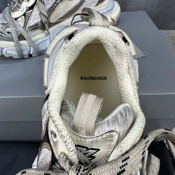 BALENCIAGA WOMEN’S 3XL SNEAKER – BB157 - Image 5