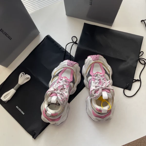 BALENCIAGA WOMEN’S CARGO SNEAKER IN GREY/WHITE/PINK – BB205 - Image 4