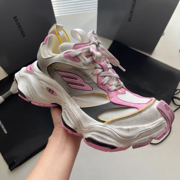 BALENCIAGA WOMEN’S CARGO SNEAKER IN GREY/WHITE/PINK – BB205 - Image 3