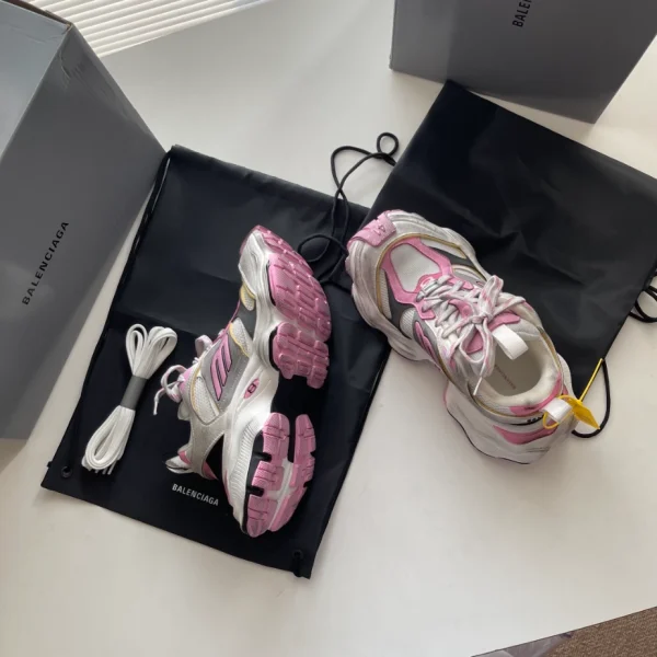 BALENCIAGA WOMEN’S CARGO SNEAKER IN GREY/WHITE/PINK – BB205 - Image 7