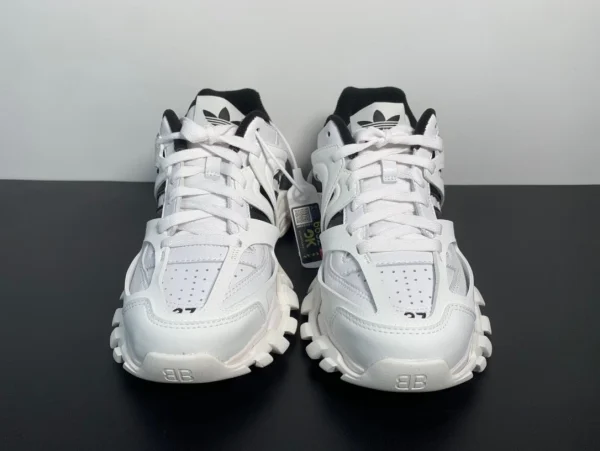 BALENCIAGA x ADIDAS TRACK FORUM LOW TOP SNEAKER – BB144 - Image 3