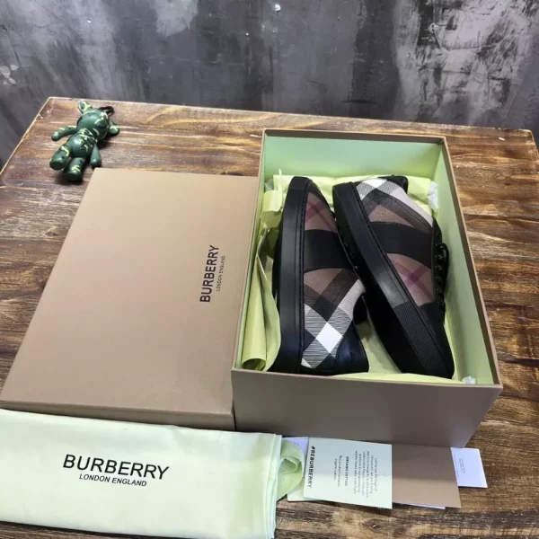 BURBERRY LEATHER AND CHECK COTTON SNEAKERS – BBR124 - Image 5