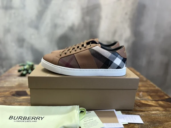 BURBERRY LEATHER AND CHECK COTTON SNEAKERS – BBR125