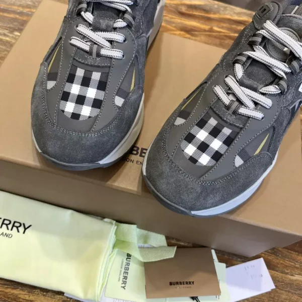 BURBERRY LEATHER AND SUEDE SNEAKERS – BBR132 - Image 3