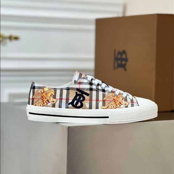 BURBERRY LOW-TOP SNEAKERS – BBR116
