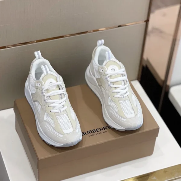 BURBERRY LOW-TOP SNEAKERS – BBR118 - Image 9