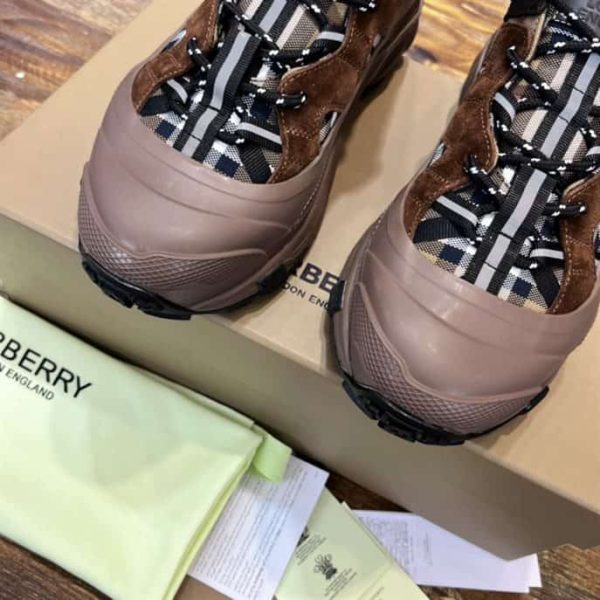 BURBERRY PANELLED LACE-UP SNEAKERS – BBR112 - Image 5