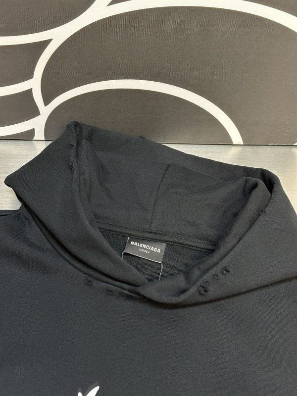 Balenciaga Nlogo Hoodie Medium Fit In Black – SBH027 - Image 6