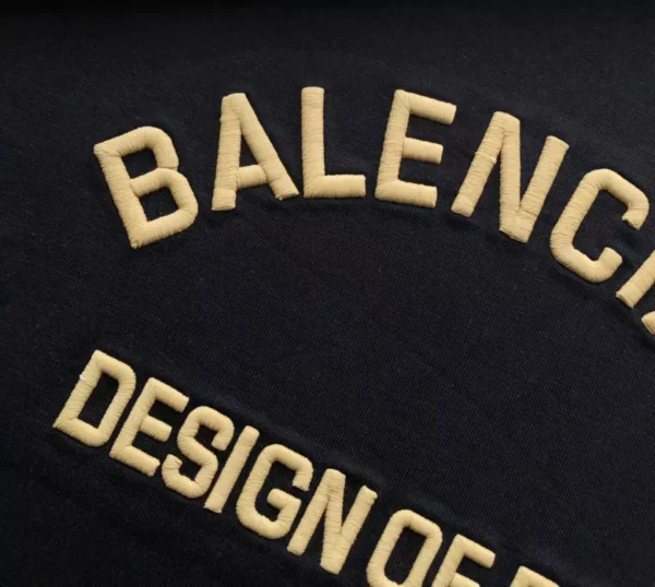 Balenciaga T-shirt – BBS098 - Image 4