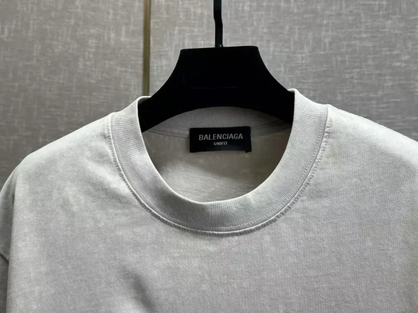 Balenciaga T-shirt – BBS105 - Image 3