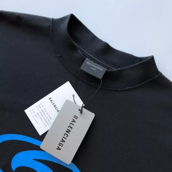 Balenciaga T-shirt – BBS110 - Image 4