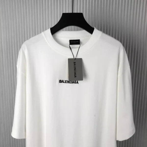Balenciaga T-shirt – BBS121 - Image 3