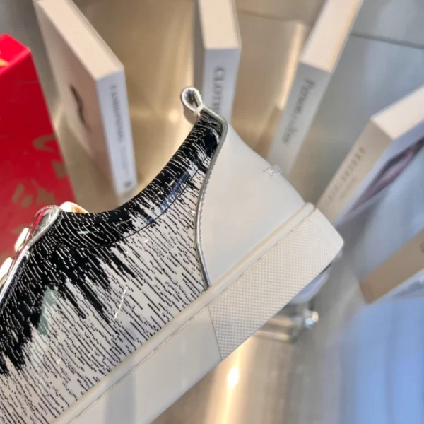 CHRISTIAN LOUBOUTIN LOUIS JUNIOR SPIKES – CL130 - Image 8