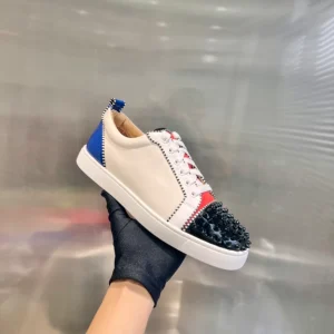 CHRISTIAN LOUBOUTIN LOUIS JUNIOR SPIKES – CL132