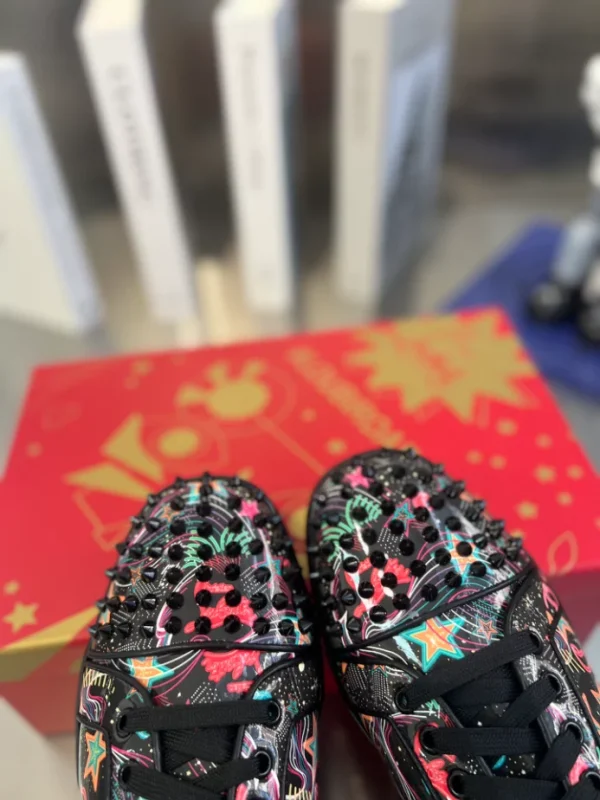 CHRISTIAN LOUBOUTIN LOUIS JUNIOR SPIKES – CL140 - Image 4
