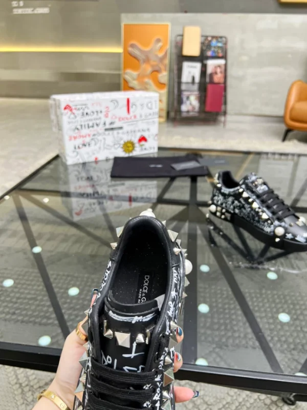 CHRISTIAN LOUBOUTIN LOW TOP SNEAKER – CL150 - Image 7