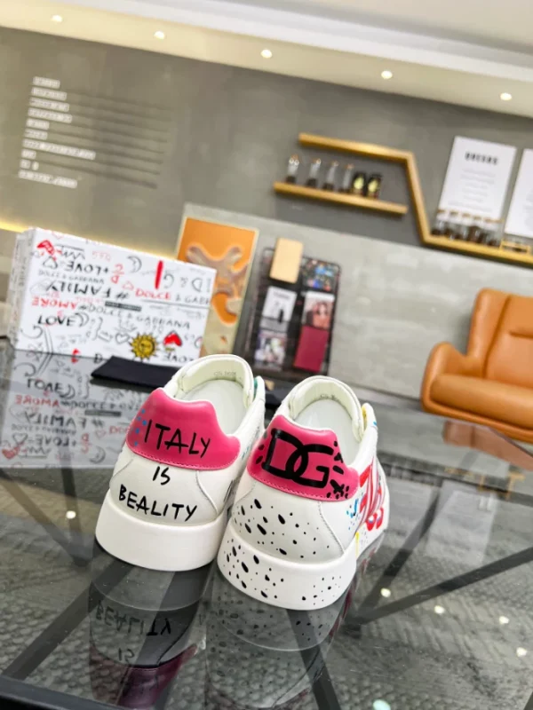 CHRISTIAN LOUBOUTIN LOW TOP SNEAKER – CL152 - Image 4