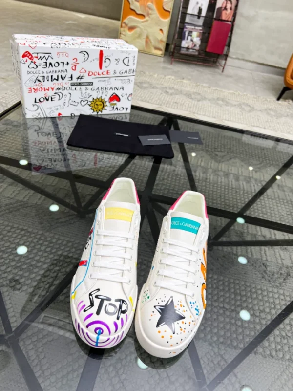 CHRISTIAN LOUBOUTIN LOW TOP SNEAKER – CL152 - Image 5