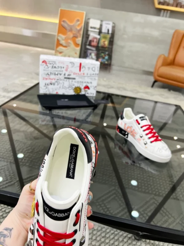 CHRISTIAN LOUBOUTIN LOW TOP SNEAKER – CL153 - Image 5