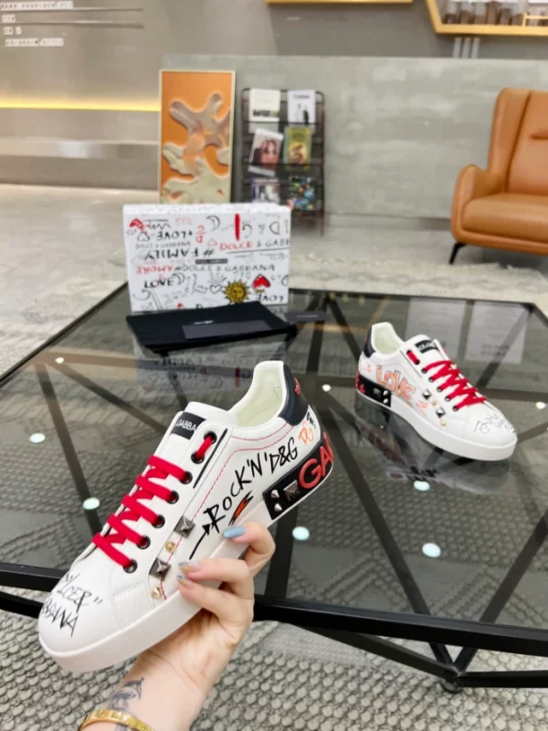 CHRISTIAN LOUBOUTIN LOW TOP SNEAKER – CL153 - Image 6