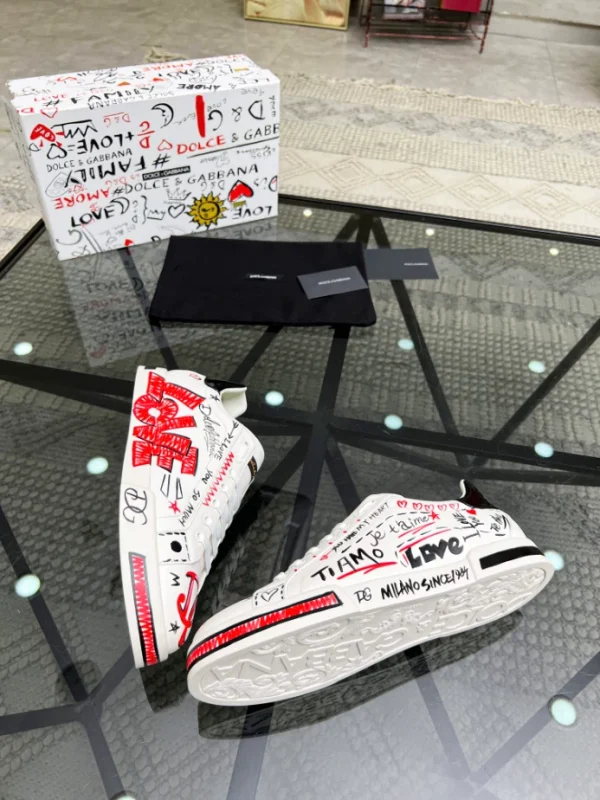 CHRISTIAN LOUBOUTIN LOW TOP SNEAKER – CL154 - Image 3