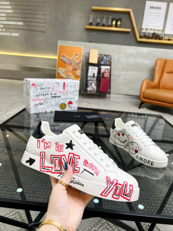 CHRISTIAN LOUBOUTIN LOW TOP SNEAKER – CL155 - Image 2