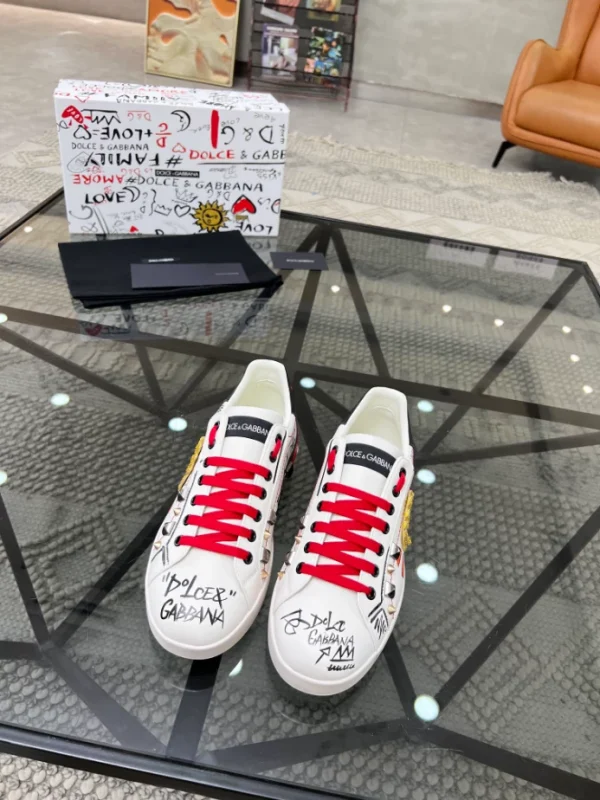 CHRISTIAN LOUBOUTIN LOW TOP SNEAKER – CL155 - Image 7