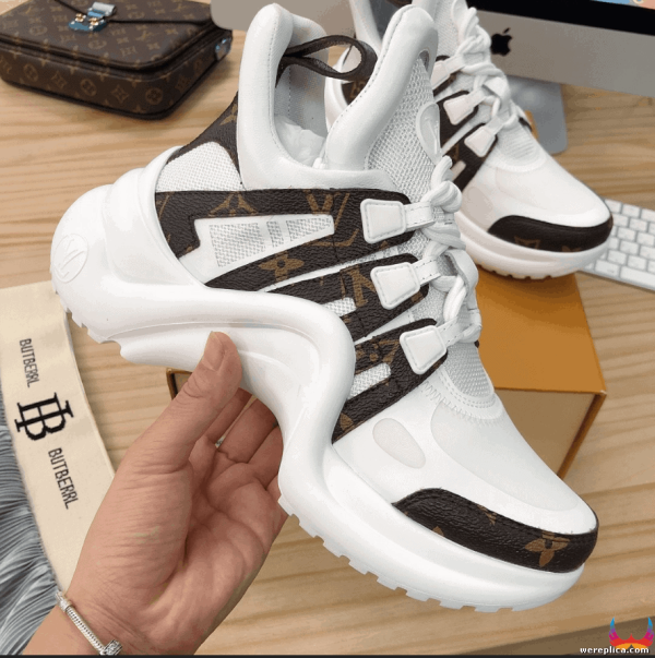 LOUIS VUITTON ARCHLIGHT SNEAKER – LSVT145 - Image 5