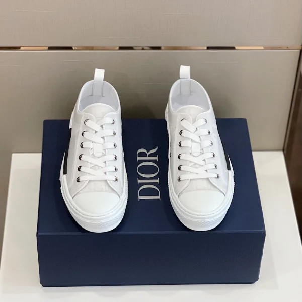 DIOR “B23” LOW-TOP DIOR OBLIQUE SNEAKER – CD7 - Image 4