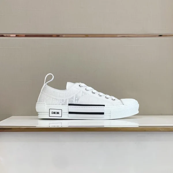 DIOR “B23” LOW-TOP DIOR OBLIQUE SNEAKER – CD7 - Image 2