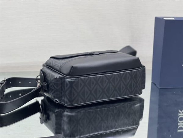 DIOR HIT THE ROAD MESSENGER BAG – DR016 - Image 6