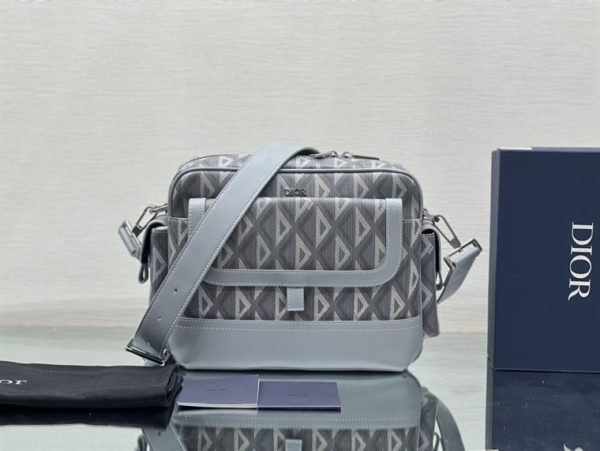 DIOR HIT THE ROAD MESSENGER BAG  – DR017 - Image 2