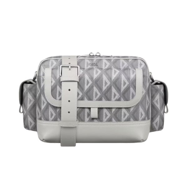 DIOR HIT THE ROAD MESSENGER BAG  – DR017