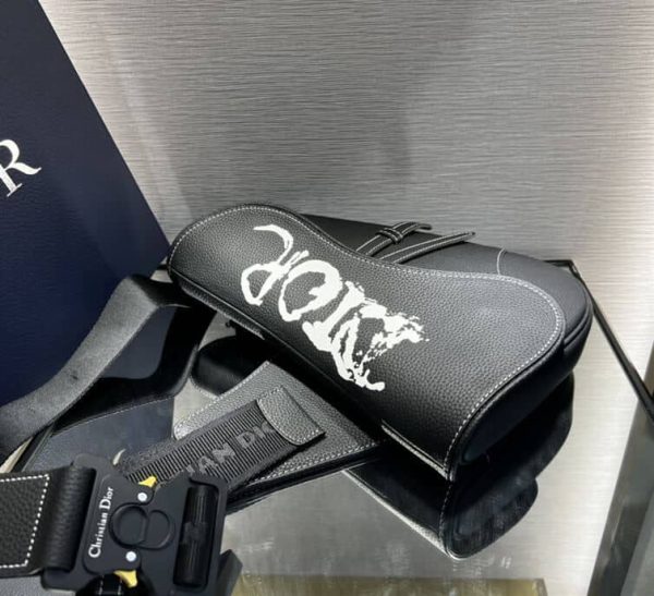 DIOR X PETER DOIG SADDLE BAG BLACK – DR030 - Image 4