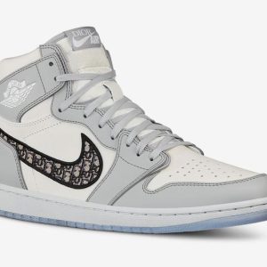 DIOR AIR JORDAN 1 HIGH OG SNEAKER