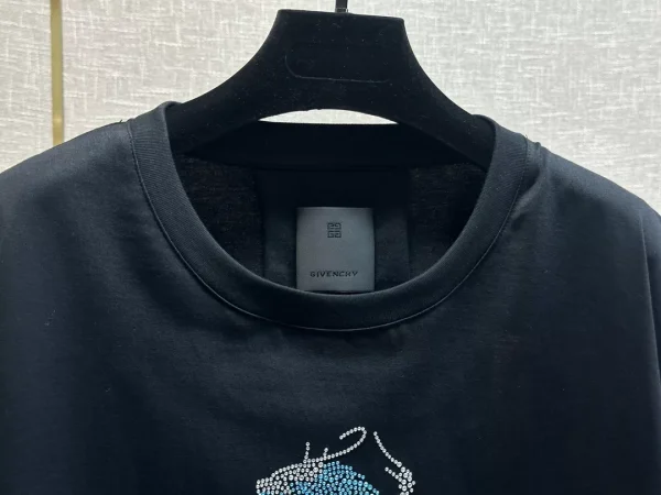 Givenchy  T-shirt – GVS63 - Image 4