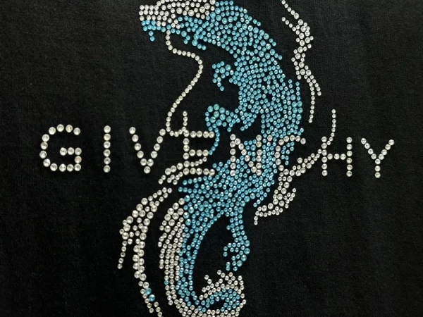 Givenchy  T-shirt – GVS63 - Image 8
