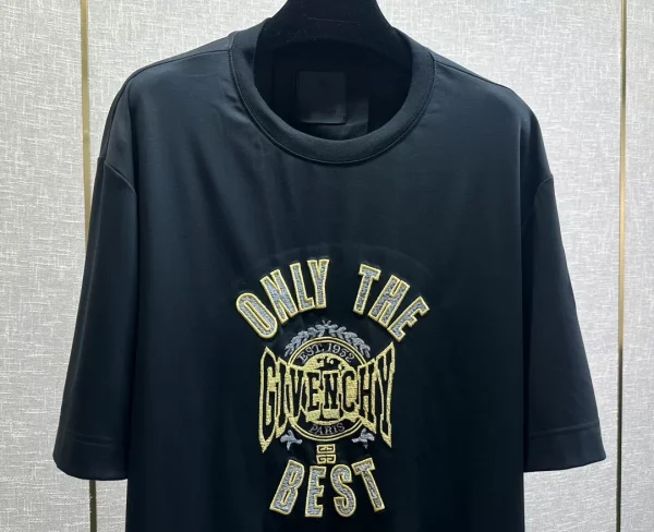 Givenchy  T-shirt – GVS64 - Image 5